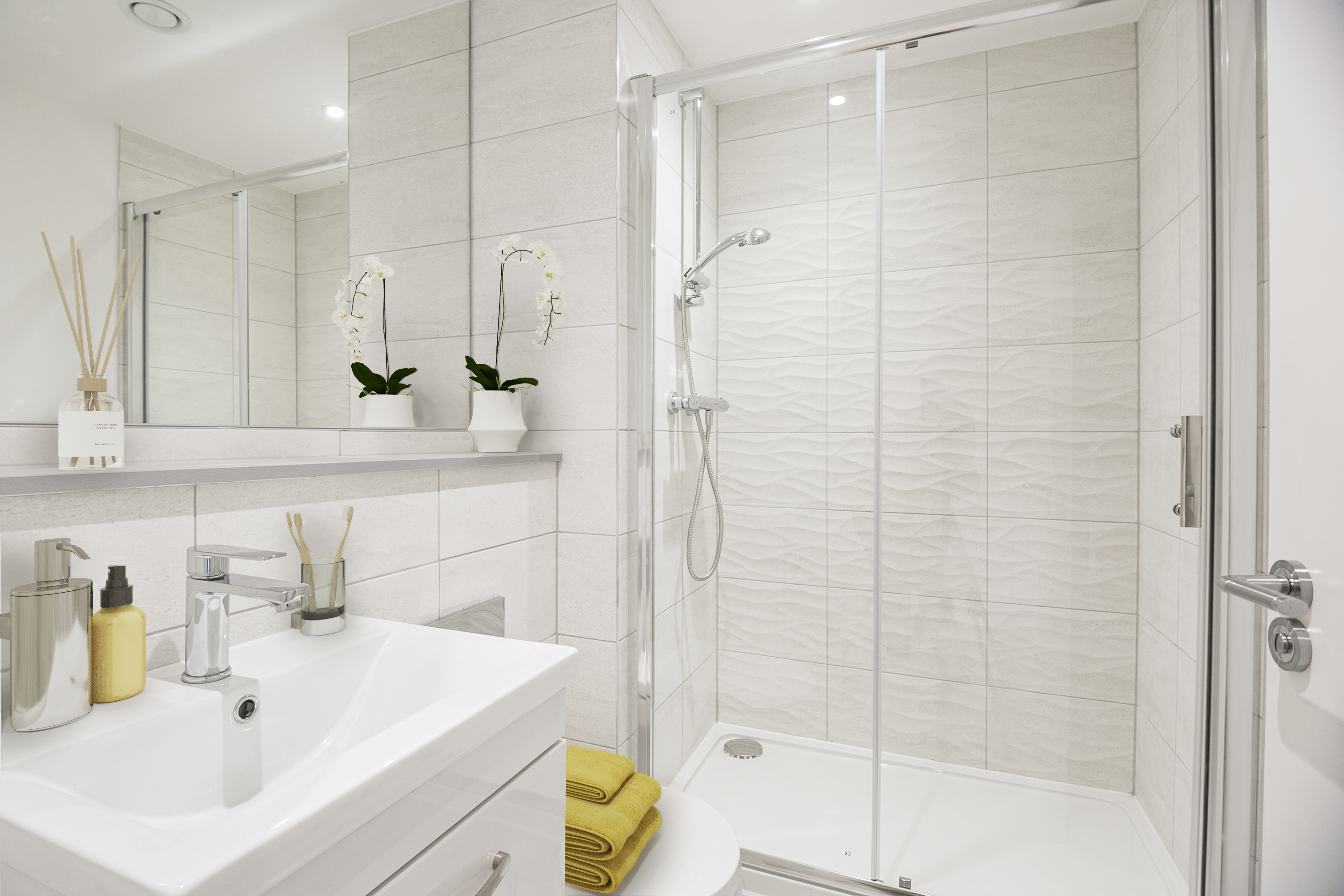 Inside the apartment - image 4